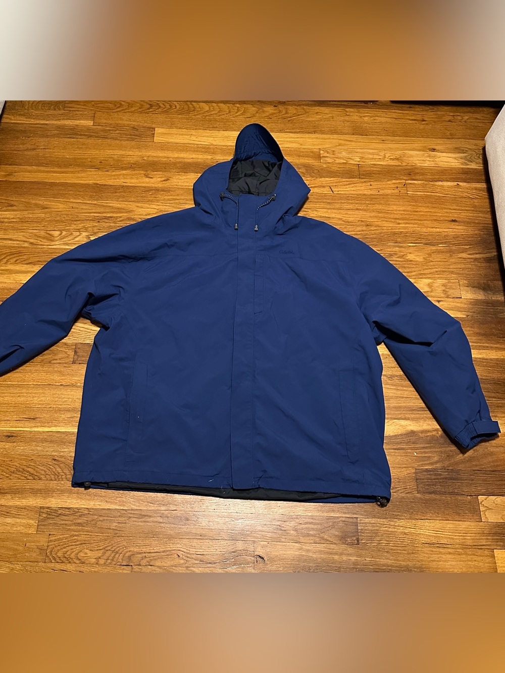 Cabela's Men’s Navy Hooded GORE-TEX Raincoat